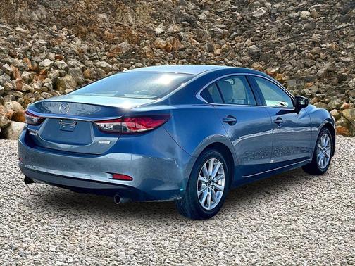 2016 Mazda Mazda6 i Sport