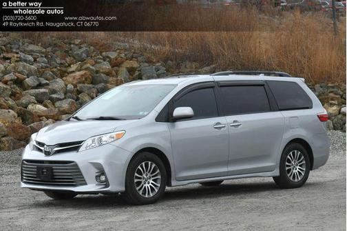 2019 Toyota Sienna XLE
