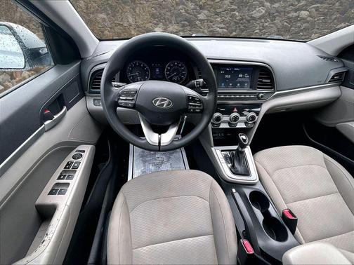 Symphony Silver 2019 Hyundai ELANTRA SEL