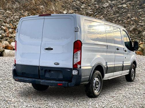 2018 Ford Transit-250 Base