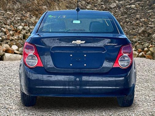 2015 Chevrolet Sonic LS