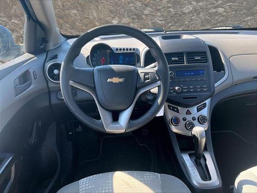 2015 Chevrolet Sonic LS