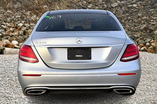 2017 Mercedes-Benz E-Class 4MATIC