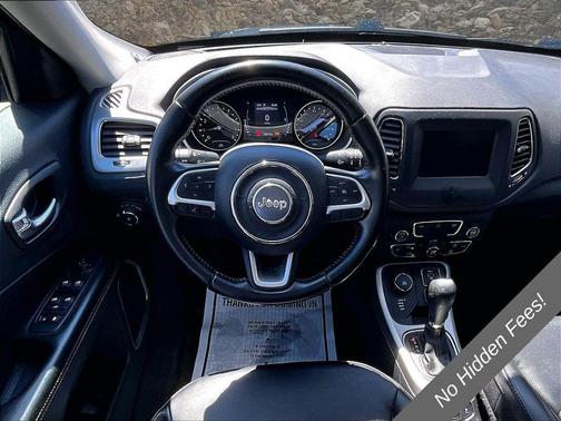 Diamond Black Crystal Pearlcoat 2020 Jeep Compass Latitude
