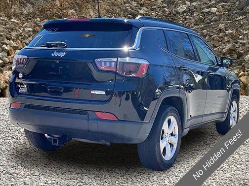 Diamond Black Crystal Pearlcoat 2020 Jeep Compass Latitude