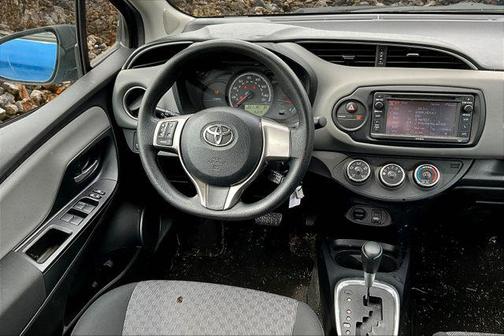 2016 Toyota Yaris L