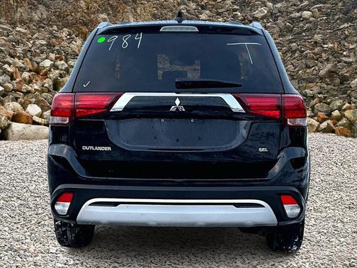 2020 Mitsubishi Outlander ES