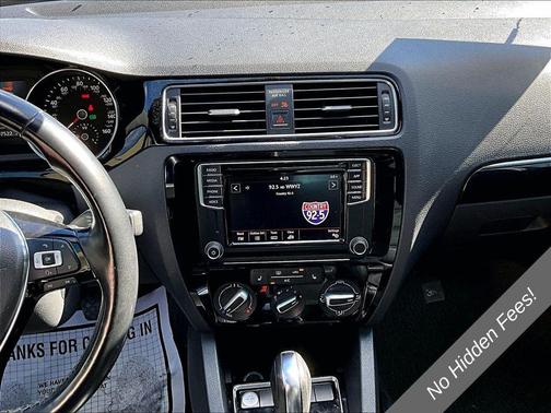 Black Uni 2018 Volkswagen Jetta 1.8T SE Sport