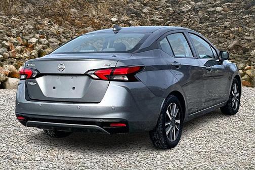 2021 Nissan Versa 1.6 SV