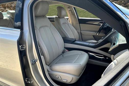 2017 Lincoln MKZ Premiere