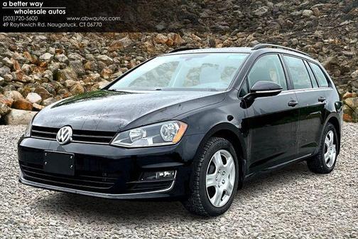 2015 Volkswagen Golf SportWagen TDI SE 4-Door