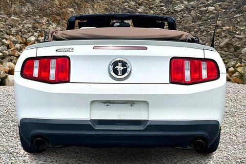 2012 Ford Mustang V6 Premium