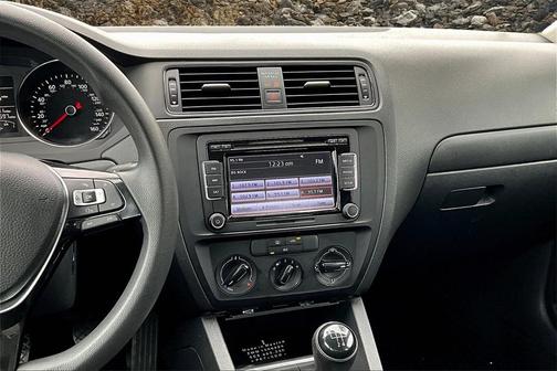 2015 Volkswagen Jetta Man S w/Technology