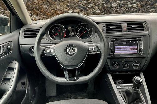 2015 Volkswagen Jetta Man S w/Technology