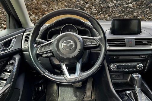 2018 Mazda Mazda3 Touring