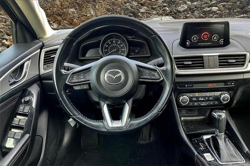 2018 Mazda Mazda3 Touring