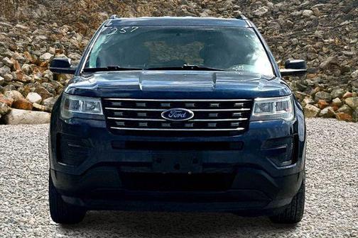 2017 Ford Explorer Base