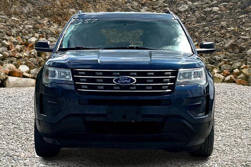 2017 Ford Explorer Base