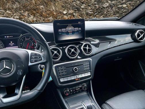 2018 Mercedes-Benz AMG GLA 45 Base 4MATIC