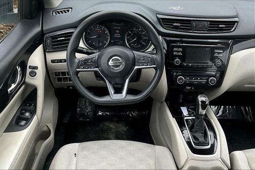 2018 Nissan Rogue Sport SV