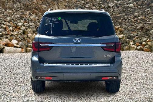 2018 INFINITI QX80 Base