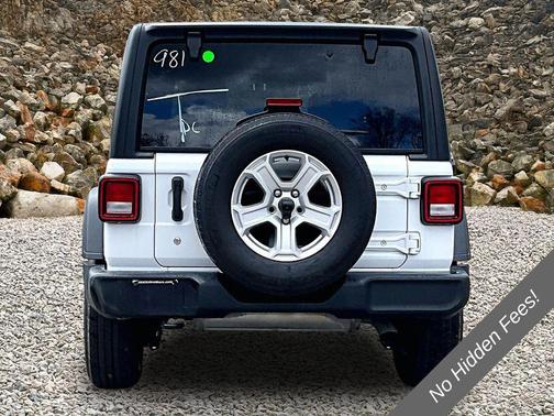 Bright White Clearcoat 2018 Jeep Wrangler Unlimited Sport