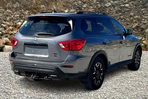 2019 Nissan Pathfinder SL