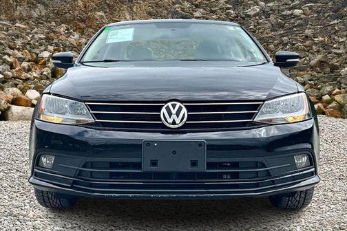 2015 Volkswagen Jetta Auto SE w/Connectivity/Navigation