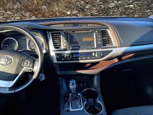 2019 Toyota Highlander LE Plus