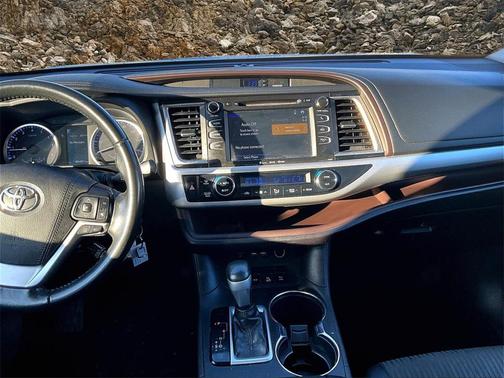 2019 Toyota Highlander LE Plus