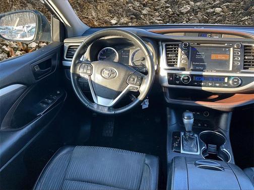 2019 Toyota Highlander LE Plus
