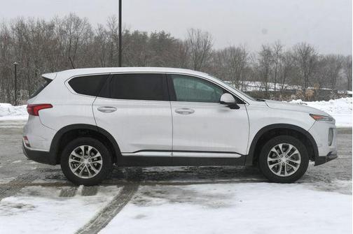 2019 Hyundai SANTA FE SE 2.4