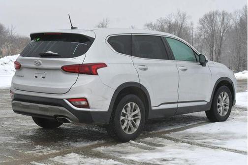 2019 Hyundai SANTA FE SE 2.4