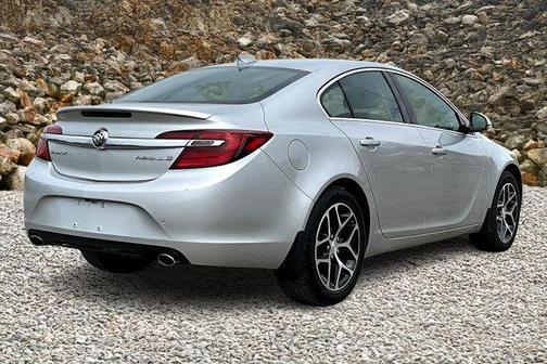 2017 Buick Regal Turbo Sport Touring