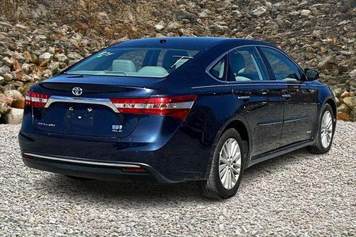 2015 Toyota Avalon Hybrid XLE Premium