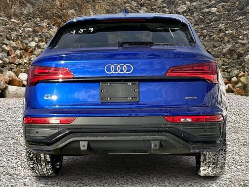 2022 Audi Q5 45 S line Prestige