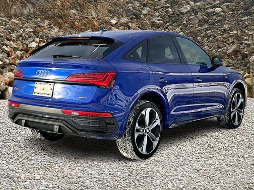 2022 Audi Q5 45 S line Prestige