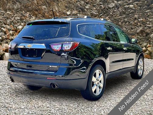 Mosaic Black Metallic 2017 Chevrolet Traverse Premier
