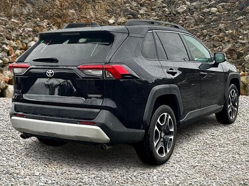 2019 Toyota RAV4 Adventure