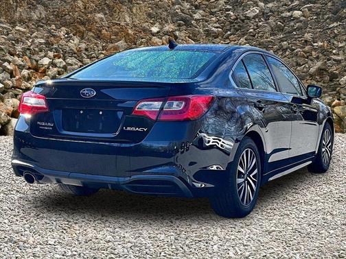 Crystal Black Silica 2018 Subaru Legacy Premium
