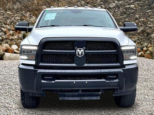 Bright White Clearcoat 2017 RAM 3500 Tradesman