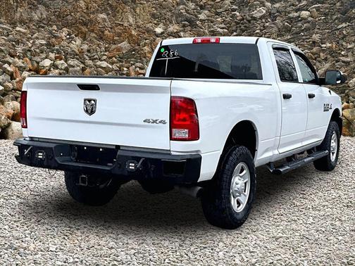 Bright White Clearcoat 2017 RAM 3500 Tradesman