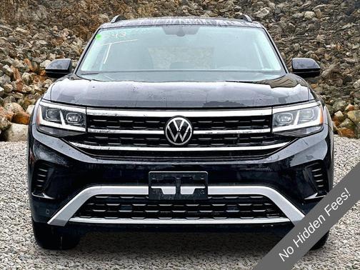 Deep Black 2021 Volkswagen Atlas 3.6L SE w/Technology