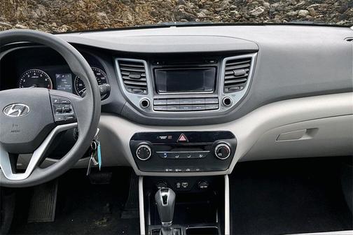 2018 Hyundai TUCSON SE