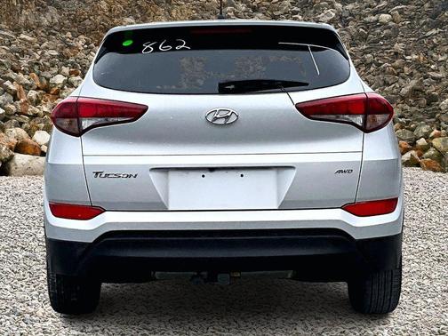 2018 Hyundai TUCSON SE