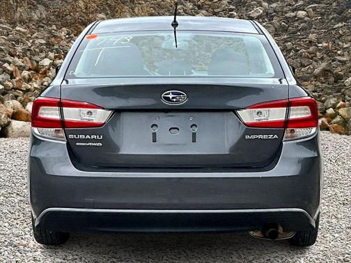 2019 Subaru Impreza 2.0i