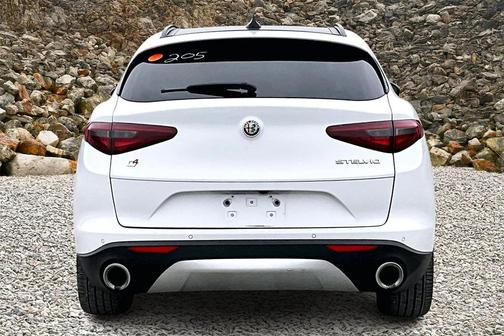 2018 Alfa Romeo Stelvio Ti Sport