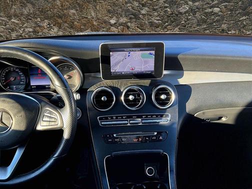 2019 Mercedes-Benz GLC 300 4MATIC