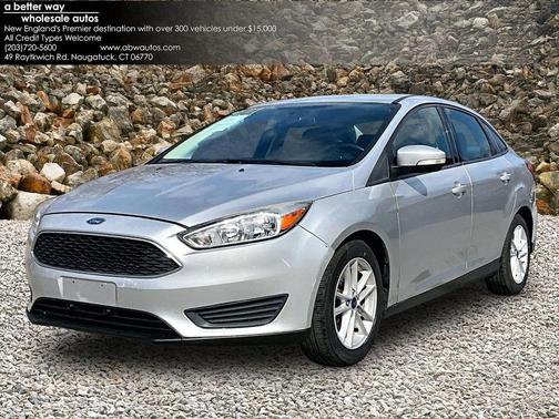 Ingot Silver 2017 Ford Focus SE