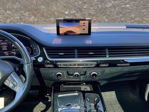 2019 Audi Q7 55 Premium Plus